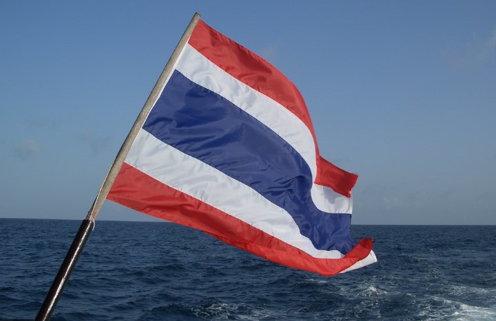 thai flag over the ocean 