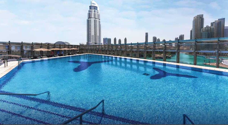 Rooftop-pool-dubai